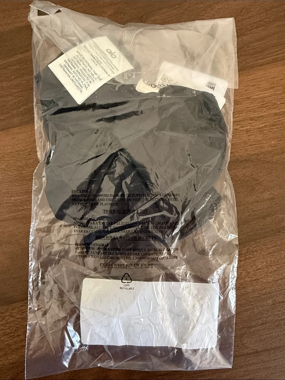 NWT ALO Bead It Oversized Scrunchie, Black